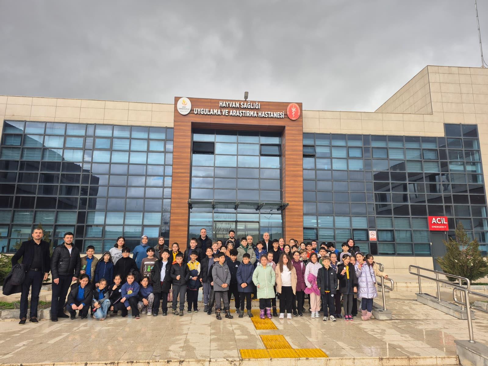 FİNAL OKULLARINDAN HASTANEMİZE ZİYARET