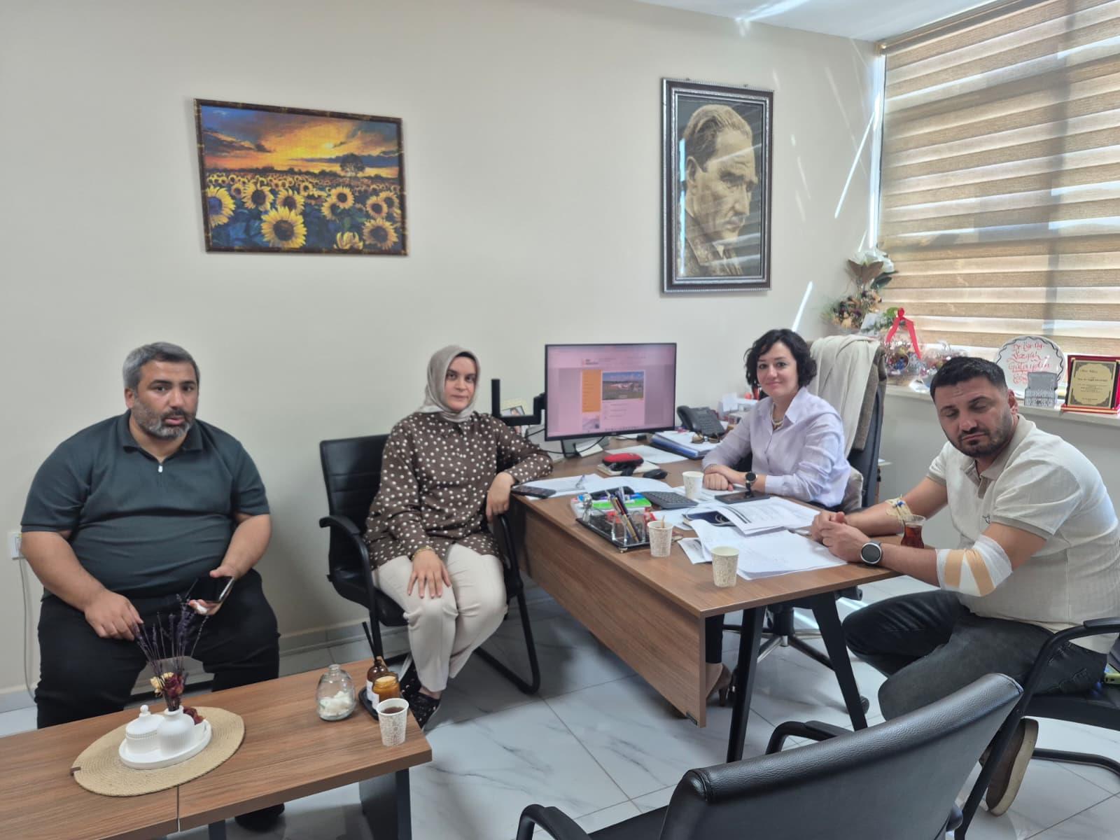 Merkezimiz Ev Sahipliğinde Sağlık Bilimleri Enstitüsü ile Kalite Odaklı İstişare Toplantısı Düzenlendi(20/10/2026)